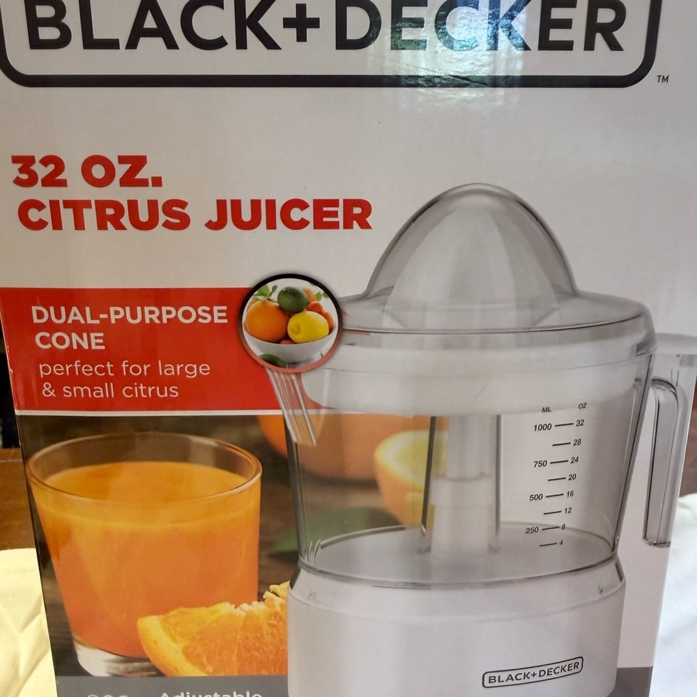 Black & Decker 32 oz. Citrus Juicer New in Box
